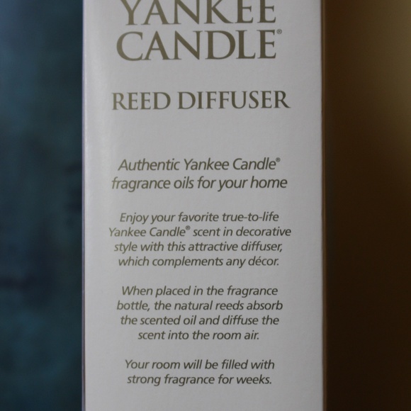 Yankee Candle Reed Diffuser Juicy Orange - Picture 3 of 4